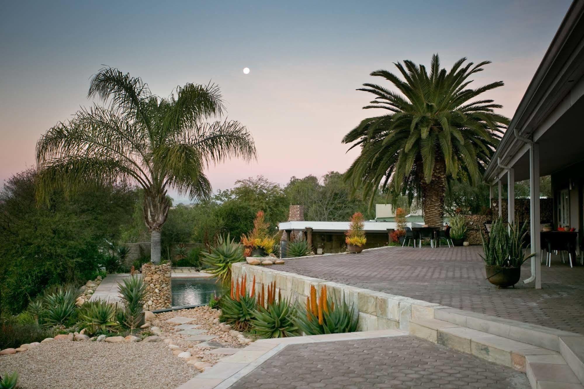 ホテル Aloe Manor オーツホーン エクステリア 写真